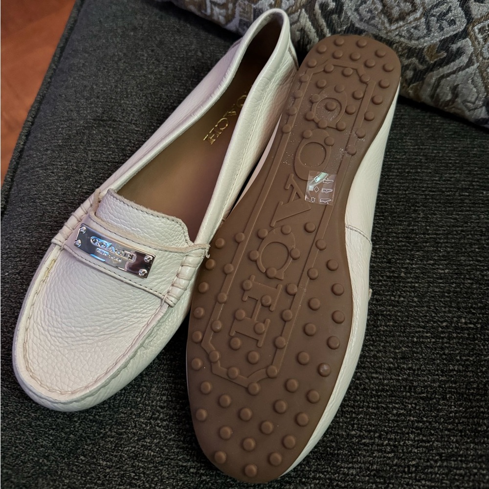 Coach flats 6.5